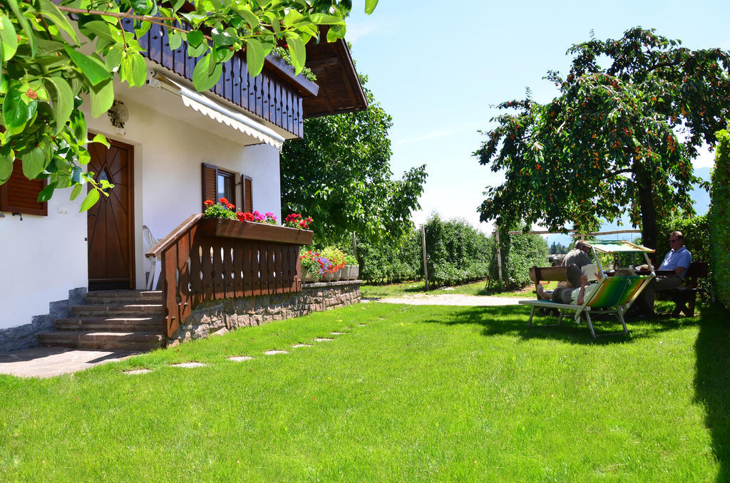 Ferienwohnung Pippohof Appiano Sulla Strada Del Vino Ruang foto