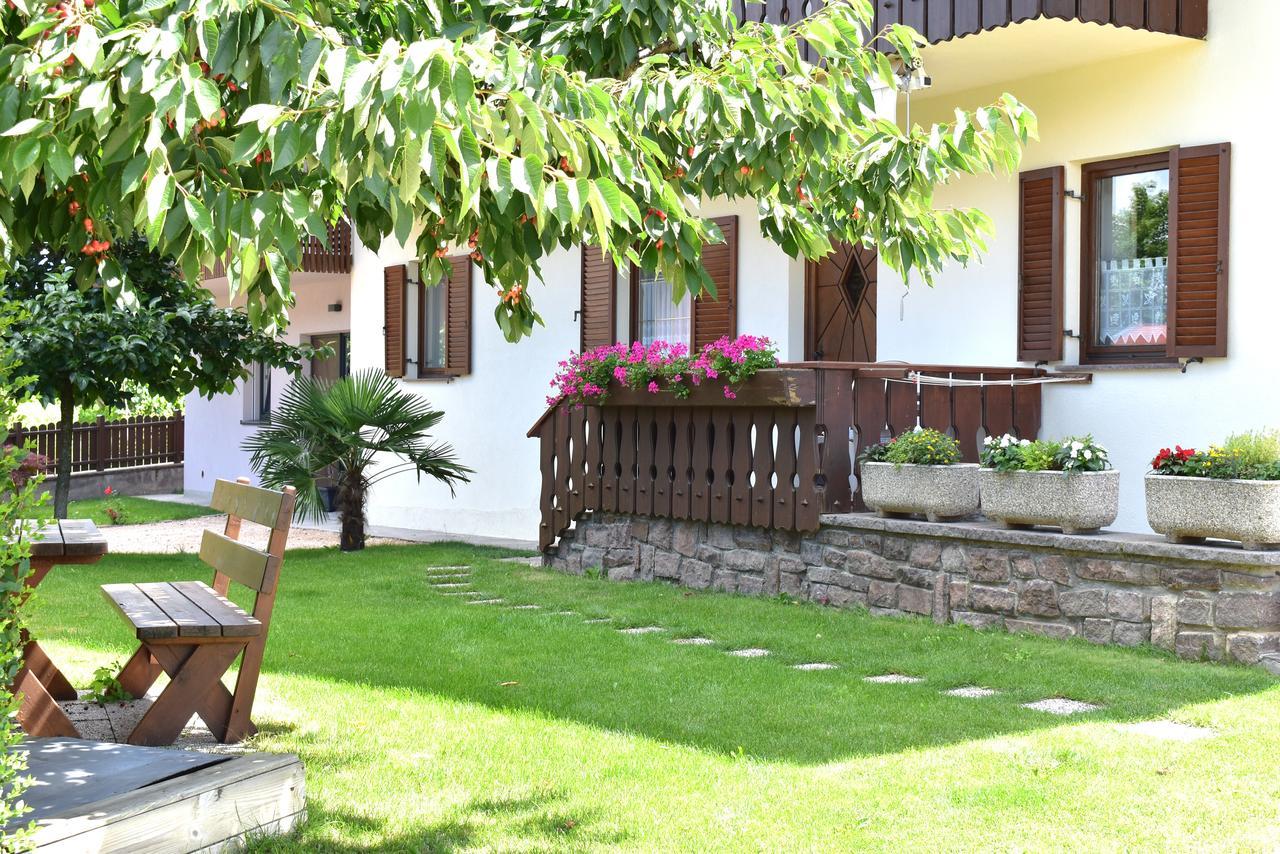 Ferienwohnung Pippohof Appiano Sulla Strada Del Vino Bagian luar foto